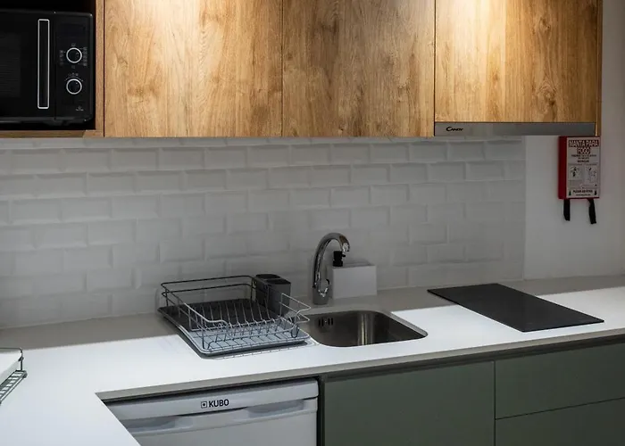 ゲストハウス Entre Linhas 3*